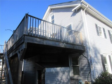Rear View & Deck View