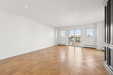 Port Liberté
Port Liberté unit 53, Jersey City, NJ 07305 - photo 6