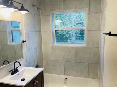 2213 N Crockett St, Sherman, TX 75092 - photo 5