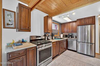 8101 S Millicentview Ln, Salt Lake City, UT 84121 - photo 5