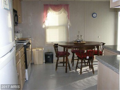 322 Fairmount Ave, Waynesboro, PA 17268 - photo 5