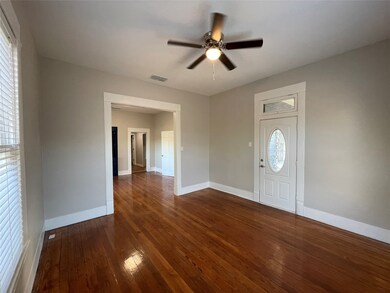 721 W Monterey St, Denison, TX 75020 - photo 5