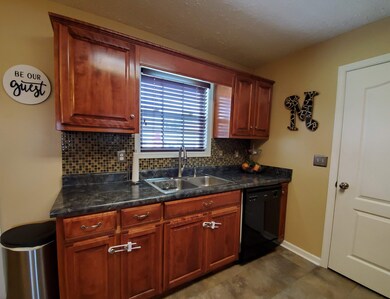 50 Jamison Ct, Manchester, TN 37355 - photo 7