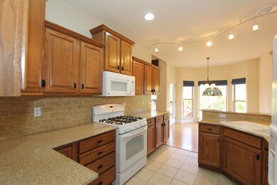 GREAT Kitchen!