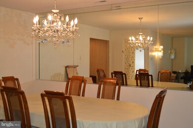 3031 Fallstaff Rd unit 207C, Baltimore, MD 21209 - photo 7