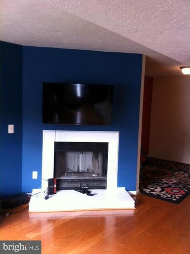 14020 Grumble Jones Ct unit C, Centreville, VA 20121 - photo 5