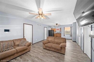 1727 E 24th St, Des Moines, IA 50317 - photo 6