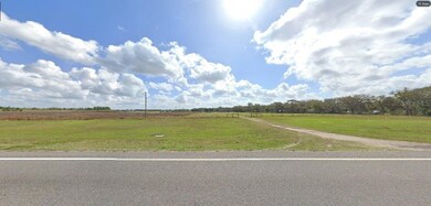 0 Commonwealth Ave N unit MFRO6267838, Polk City, FL 33868 - photo 2