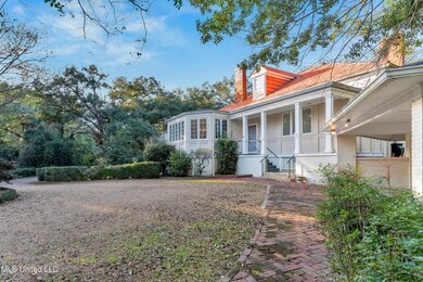 Circular rear driveway