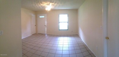 Entryway panoramic view