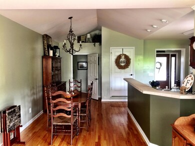 Dining with plenty of room for family gatherings