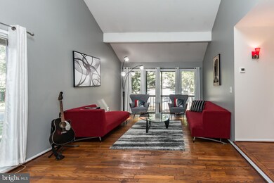 904 Twin Oaks Dr, Potomac, MD 20854 - photo 5