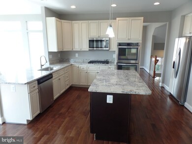 15515 Glastonbury Way, Upper Marlboro, MD 20774 - photo 6