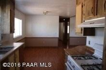 686 Cedar Ave, Ash Fork, AZ 86320 - photo 4