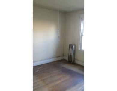 75 Hanover St, West Springfield, MA 01089 - photo 6