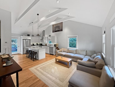 8 W Tashmoo Ave, Vineyard Haven, MA 02568 - photo 3