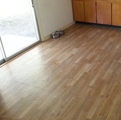 6929 Magdelena Dr, Jacksonville, FL 32210 - photo 5