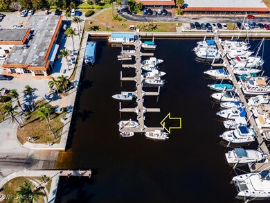 525 Newport Dr unit E-26, Naples, FL 34114 - photo 5