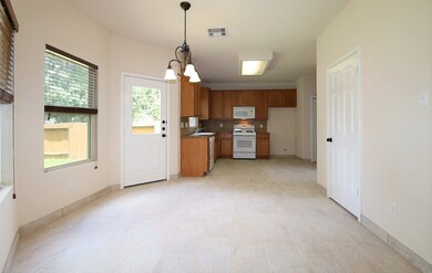 29603 Turnbury Village Dr, Spring, TX 77386 - photo 5