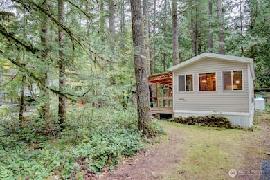 187 Fireside Lodge Cir, Maple Falls, WA 98244 - photo 3