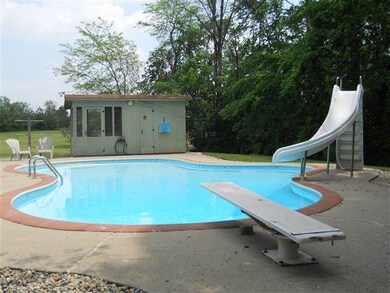 7107 W Maple Grove Rd, Huntington, IN 46750 - photo 4