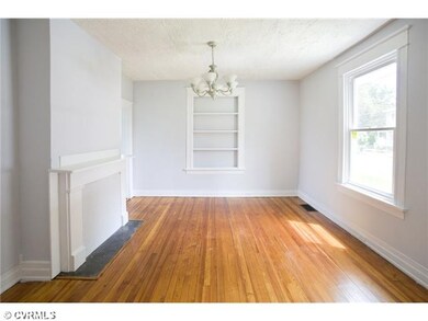Dining Room - Spacious formal dining room with har