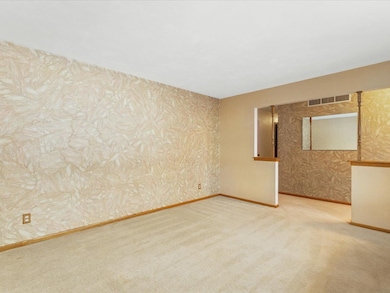 3356 Cavendish Dr, Rockford, IL 61109 - photo 5