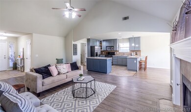 1909 E Queens St, Broken Arrow, OK 74012 - photo 3