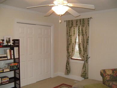 2610 Coopers Point Dr, Winterville, NC 28590 - photo 4