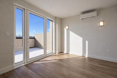 91 Bruckner Blvd unit PH710, Bronx, NY 10454 - photo 5