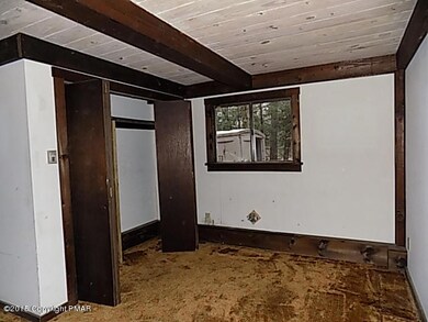 1112 Mountain Springs Dr, Reeders, PA 18352 - photo 7