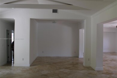 200 W Mashta Dr, Key Biscayne, FL 33149 - photo 6