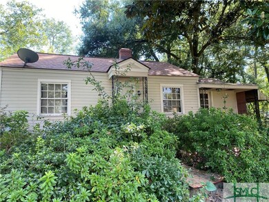 1319 E Bolton St, Savannah, GA 31404 - photo 2