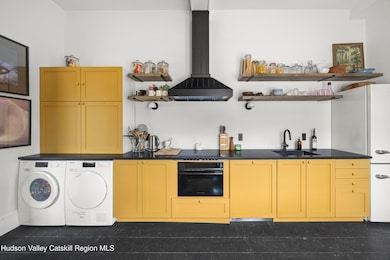 620 Warren St unit C, Hudson, NY 12534 - photo 7