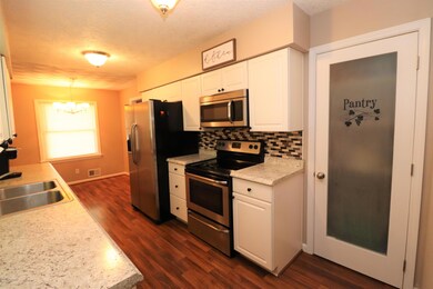 176 Forest Dr, Mount Washington, KY 40047 - photo 7