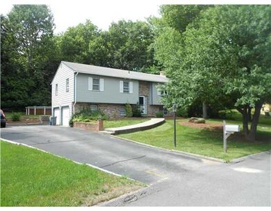 18 Lodgepole Ln, Greenville, RI 02828 - photo 2