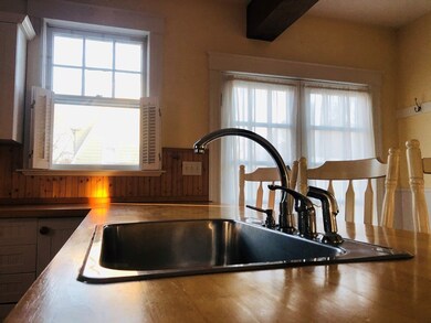 129 Tedesco St, Marblehead, MA 01945 - photo 4