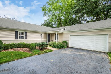 6020 Sedgwick Rd, Columbus, OH 43235 - photo 4