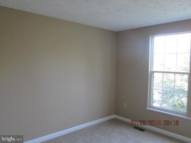 1541 Saint Lawrence Ct, Frederick, MD 21701 - photo 5