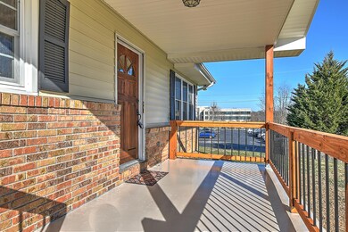 732 Meadow VIew-7