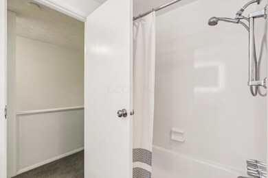 22-web-or-mls-89-lancelot-ln