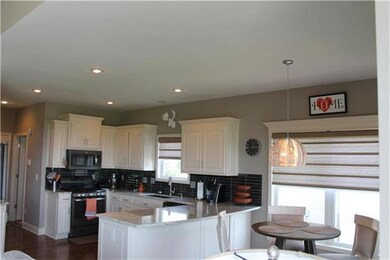 1435 Brompton Ln, Raymore, MO 64083 - photo 3