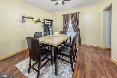 24 Woodshire Dr, Sicklerville, NJ 08081 - photo 4