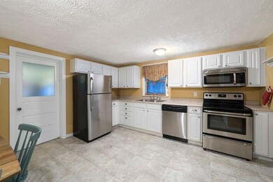 2908 N Milton St, Muncie, IN 47303 - photo 4