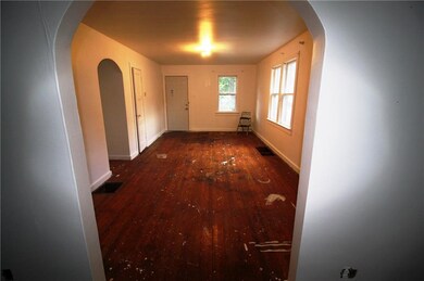 212 S Brooks St, Columbus, IN 47201 - photo 6