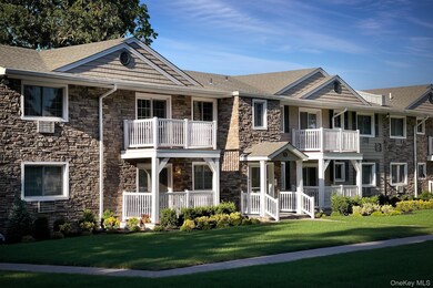 9 Williams Blvd unit 1-1E, Lake Grove, NY 11755 - photo 3