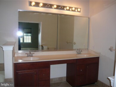 2356 S Whittmore St, Furlong, PA 18925 - photo 4