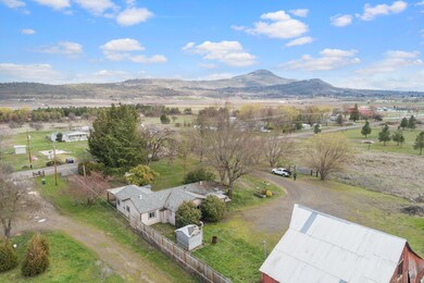 5621 Mcloughlin Dr, Central Point, OR 97502 - photo 6