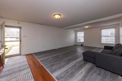 1319 SW Argyll St, Topeka, KS 66611 - photo 3