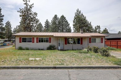 853 Southwest Hill Street MLS-2